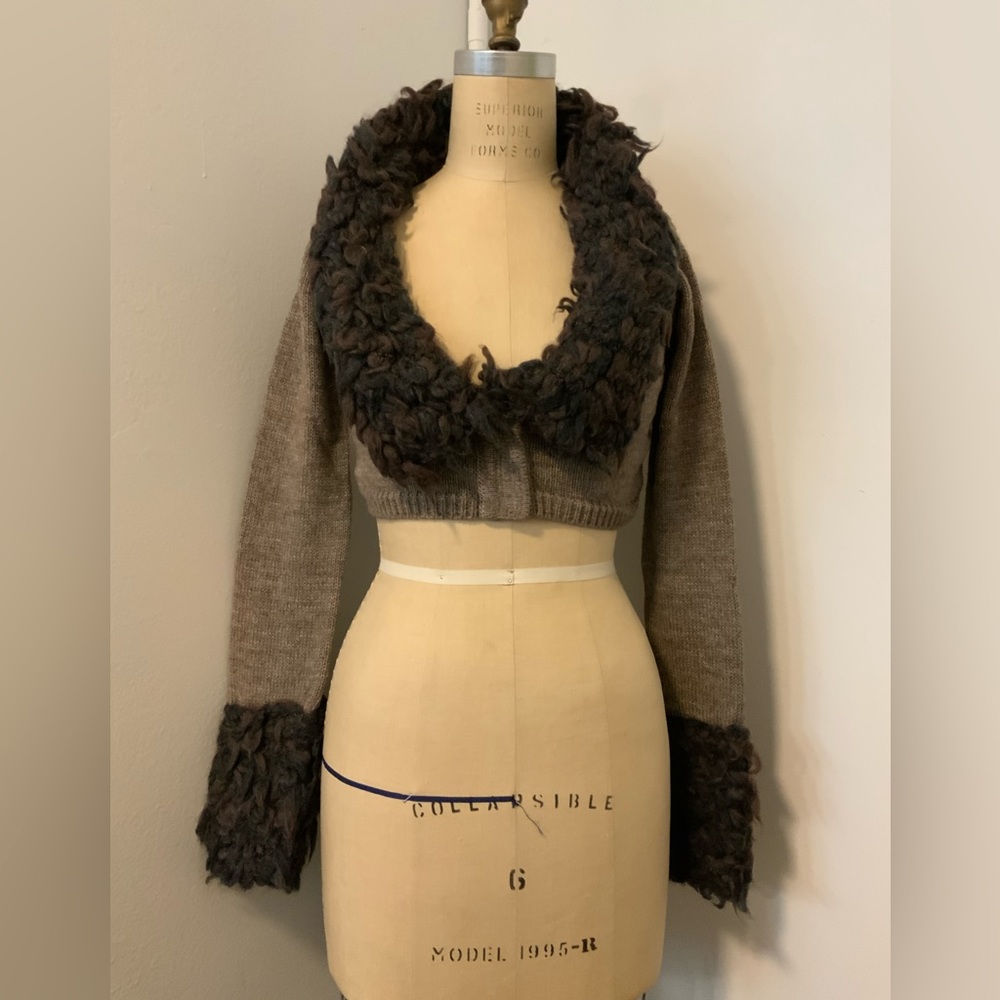 Save the Queen crop sweater